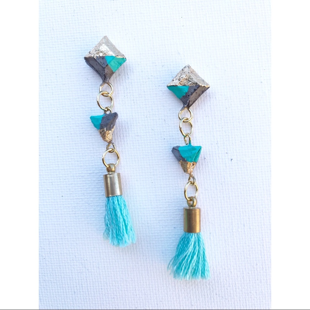 Concrete square and tri tassel earrings (turq)